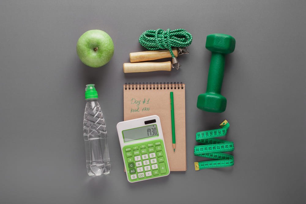 Deficitul caloric: ce înseamnă și cum te ajută în procesul de slăbire - gym-stack.ro